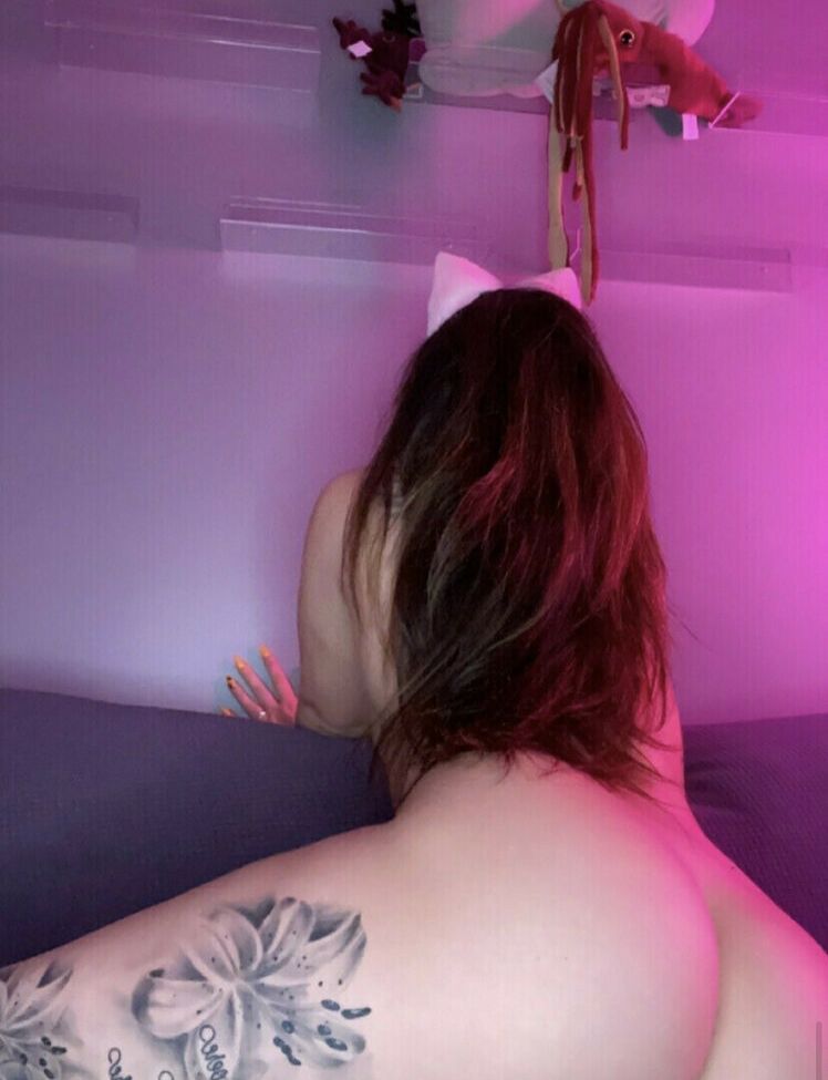 Savannah Roses desnuda #109308187