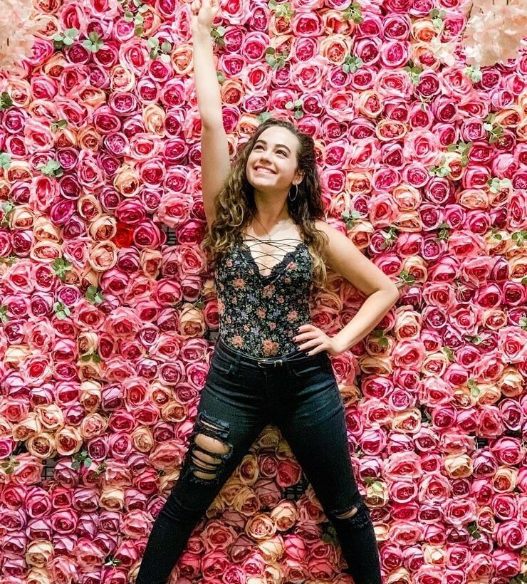 Mary Mouser desnuda #108228811