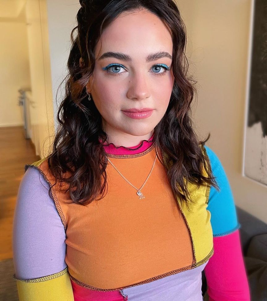 Mary Mouser desnuda #108228842