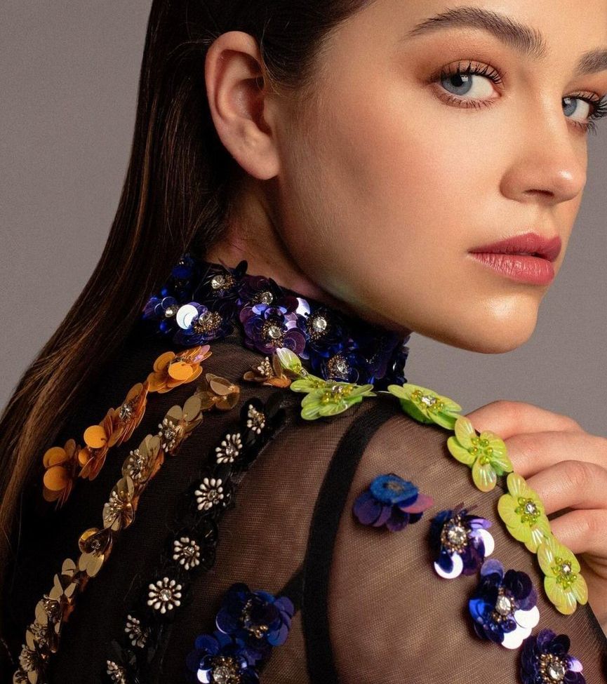 Mary Mouser desnuda #108228852