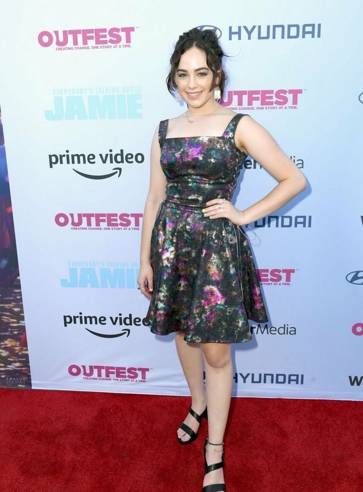 Mary Mouser desnuda #108228855