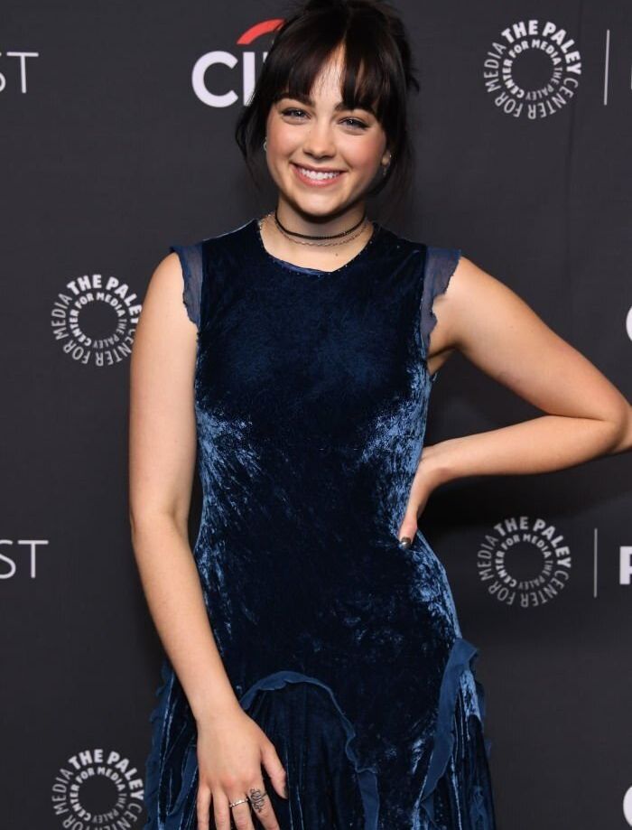 Mary Mouser desnuda #108228872