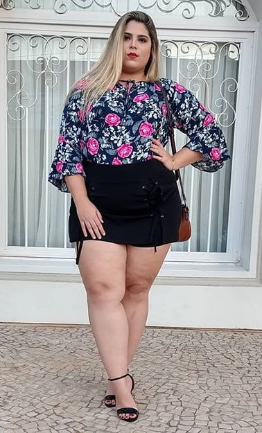 Full thighs in the mini 1439 #97246962