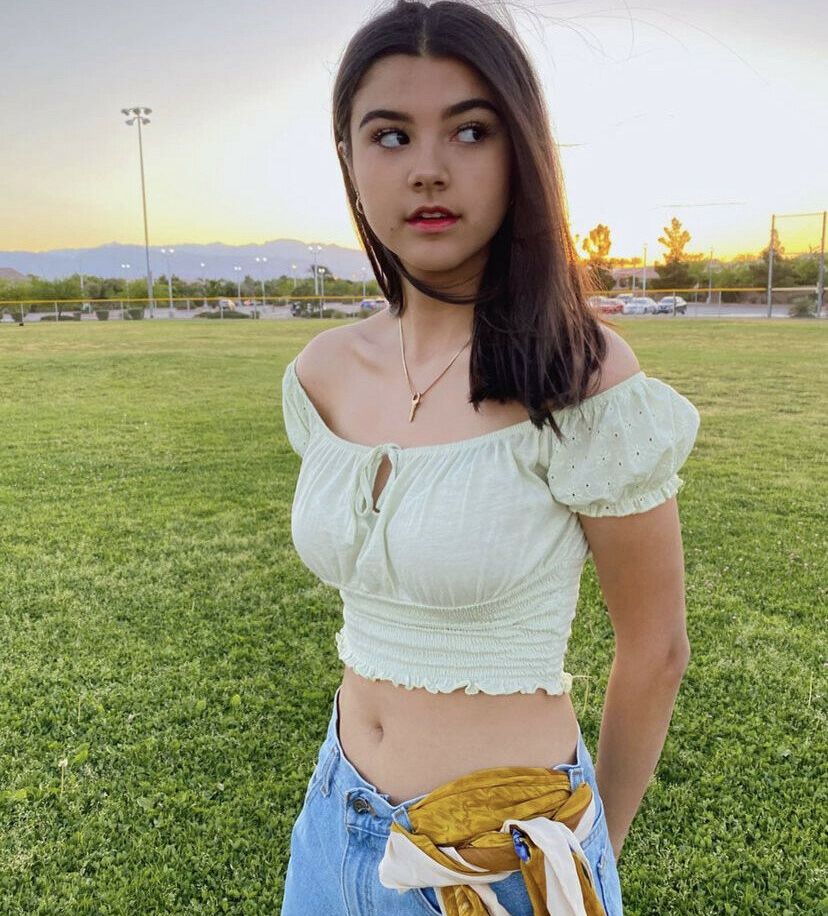 Sara Echeagaray desnuda #108443086