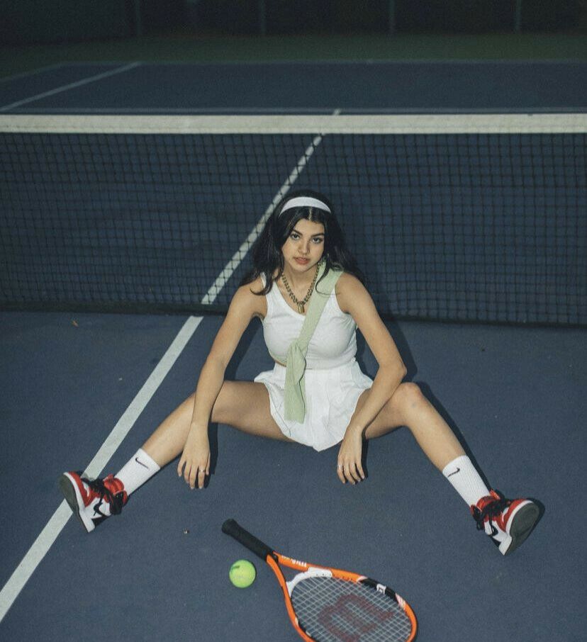 Sara Echeagaray desnuda #108443093