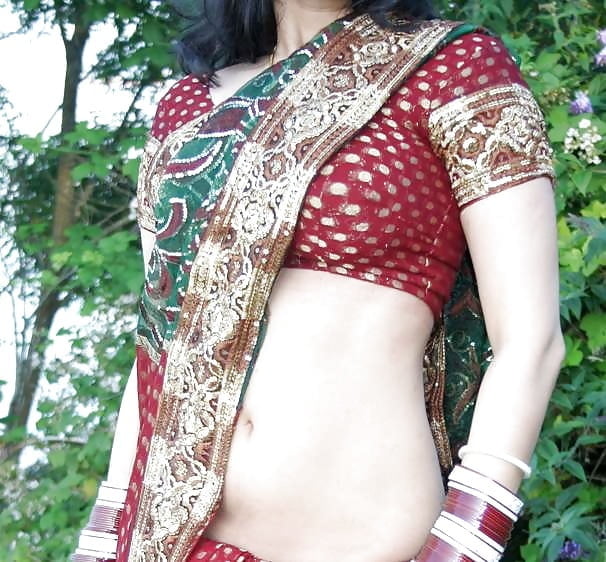 Policz shipli mamma sexy in sari
 #93341465