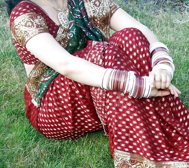 Policz Shipli mom sexy in sari #93341468