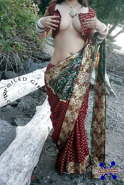 Policz Shipli mom sexy in sari #93341476