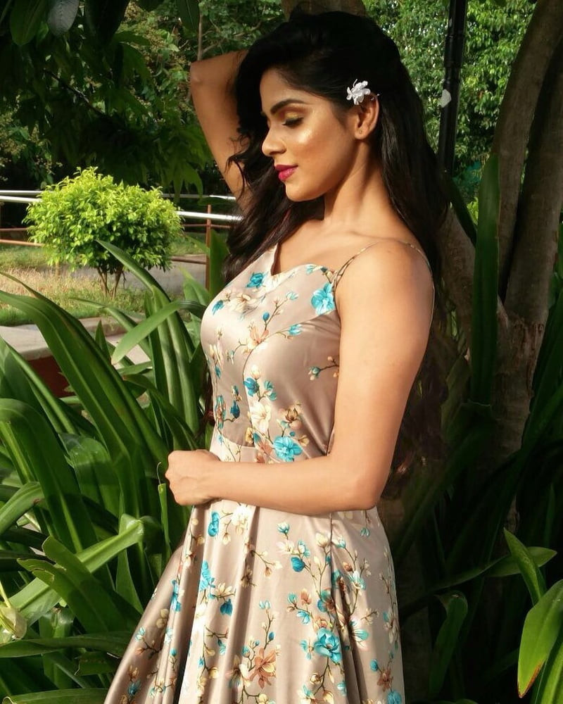 Divya Bharathi #80215733