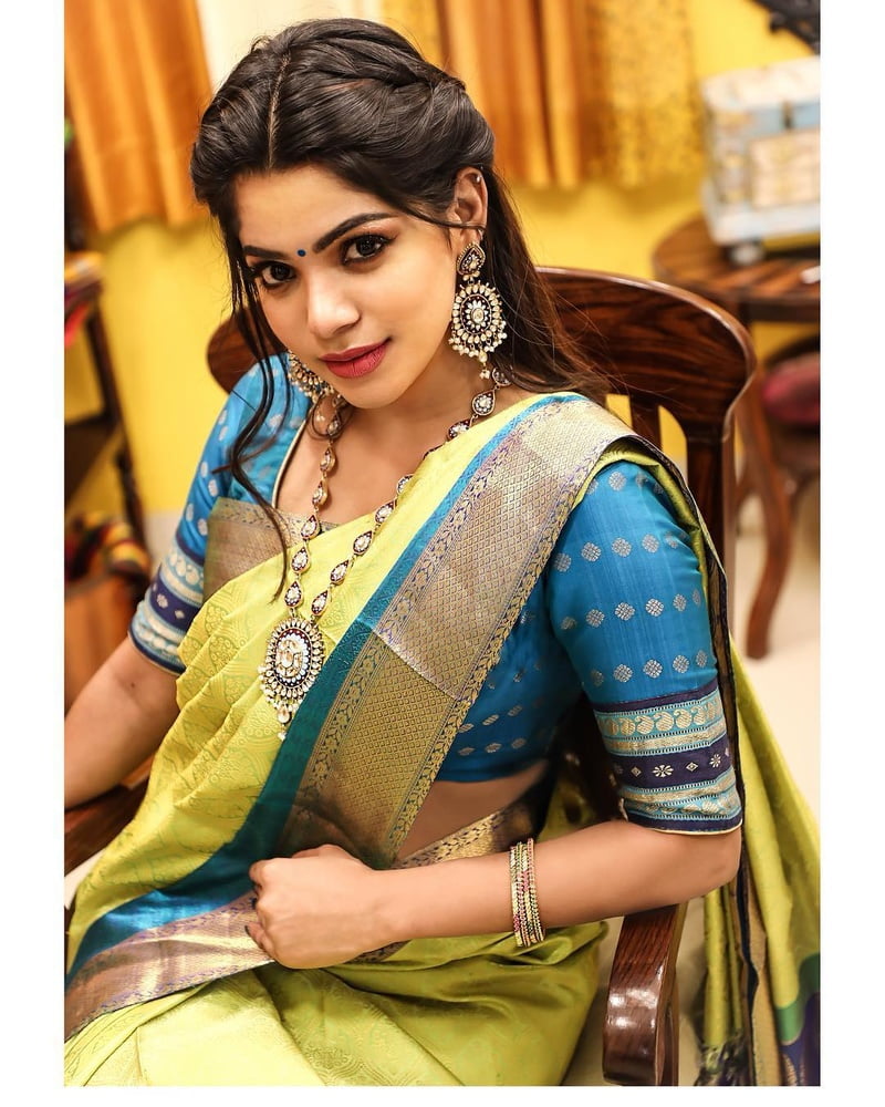 Divya Bharathi #80215736