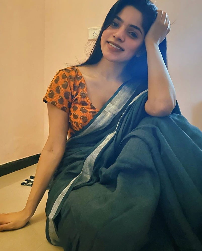 Divya Bharathi #80215817