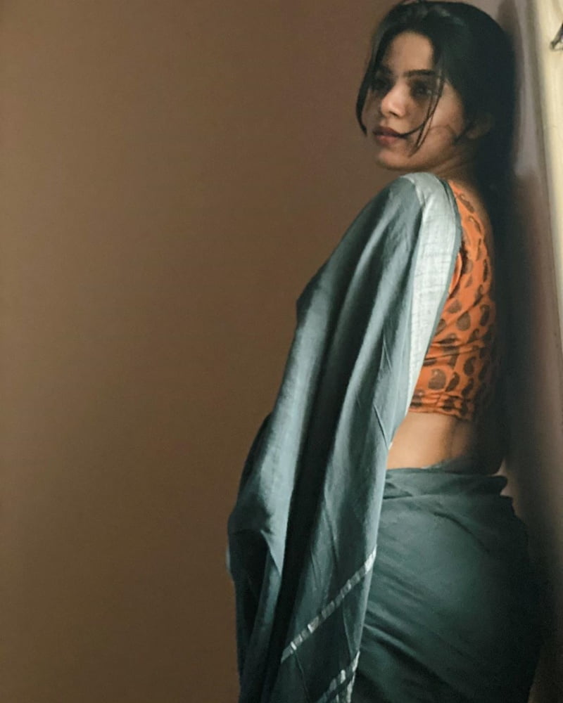 Divya Bharathi #80215820