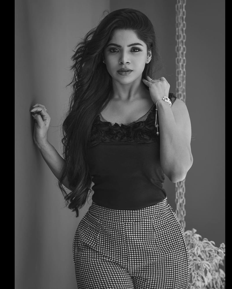 Divya Bharathi #80215864