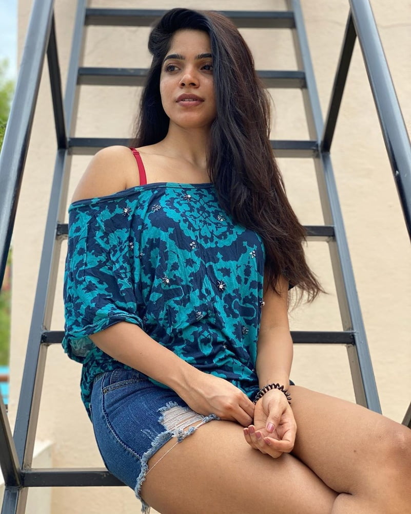 Divya Bharathi #80215890