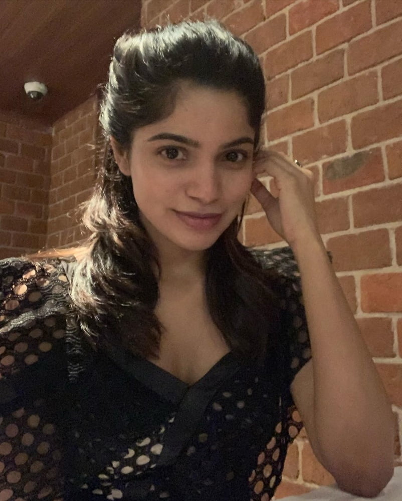 Divya Bharathi #80215978