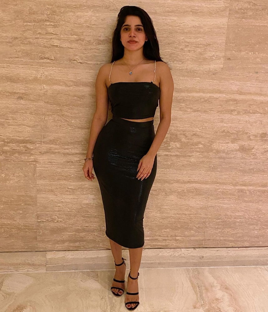 Divya Bharathi #80216045