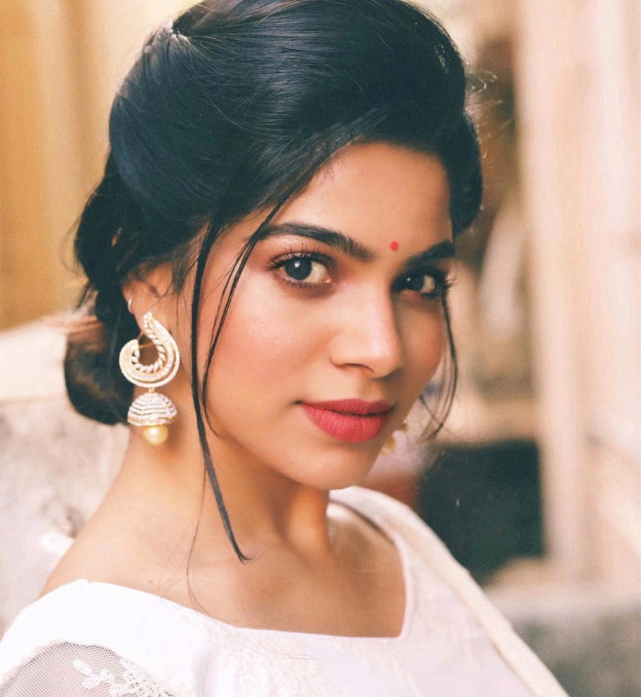 Divya Bharathi #80216169