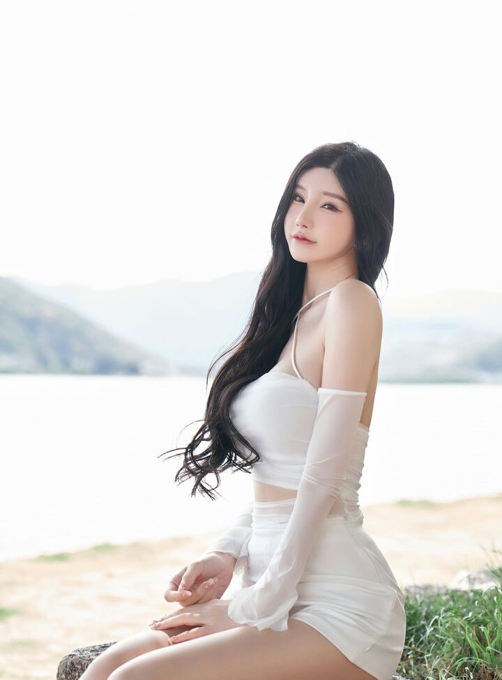 Zhou Yuxi desnuda #109367990