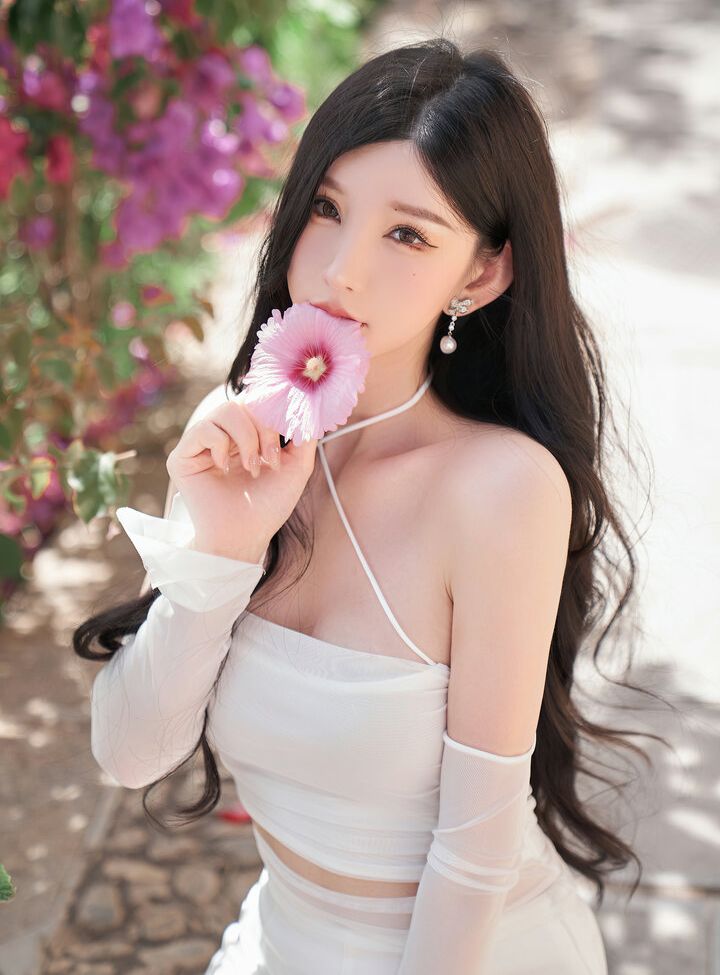 Zhou Yuxi desnuda #109367997