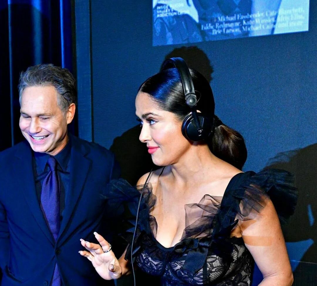 Salma Hayek nackt #107800298