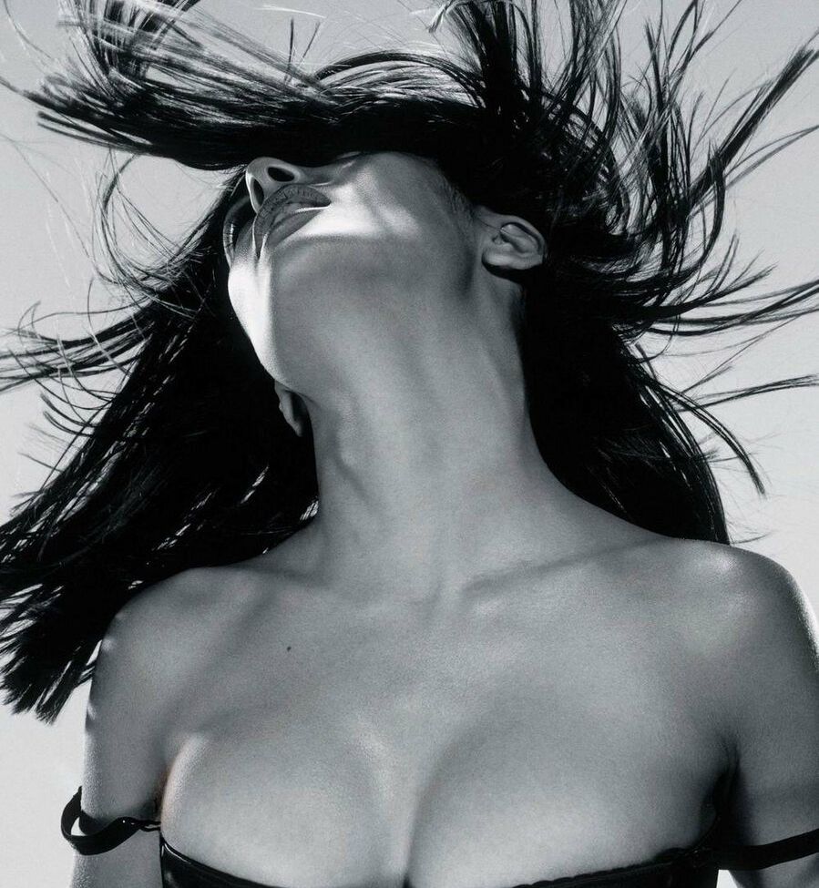 Salma Hayek nude #107800566