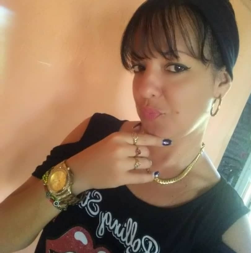 Leidys Gonzalez de HOLGUIN #80683711