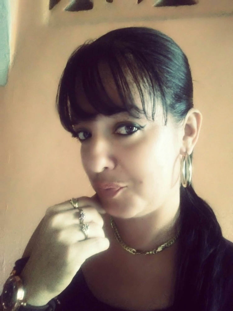 Leidys Gonzalez de HOLGUIN #80683753