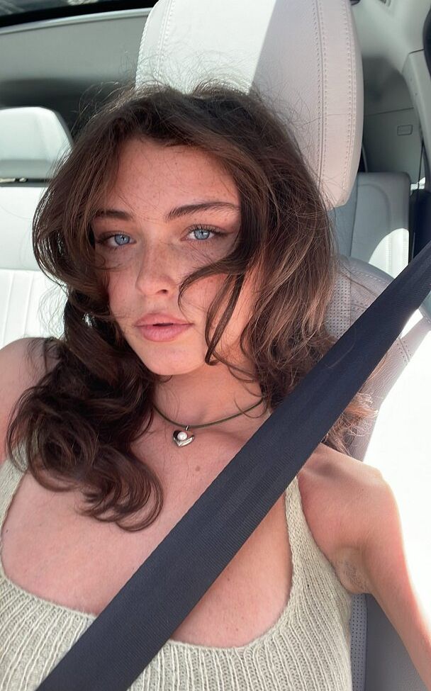 Sydney Melman desnuda #108126817