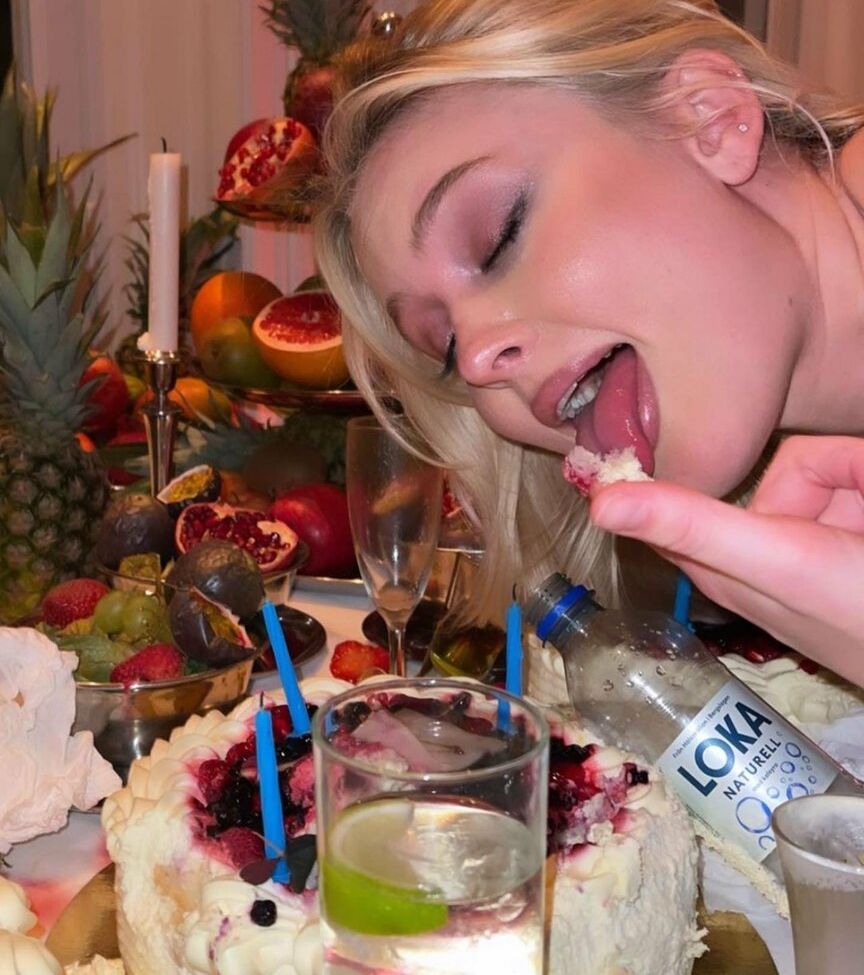Zara Larsson desnuda #108253171