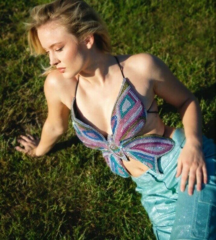 Zara Larsson desnuda #108253227