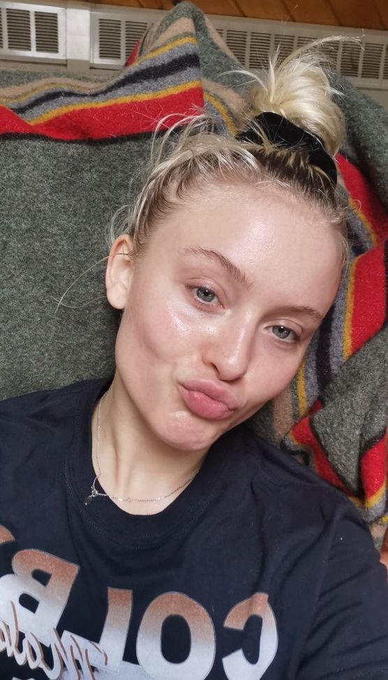 Zara Larsson nude #108253317