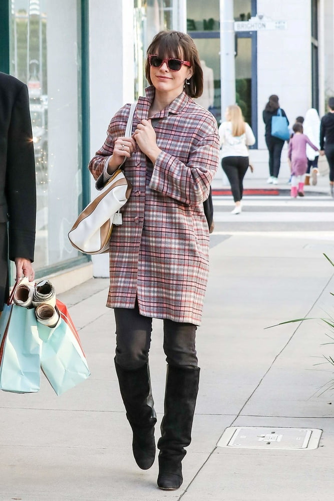 Female Celebrity Boots &amp; Leather - Milla Jovovich #96918361