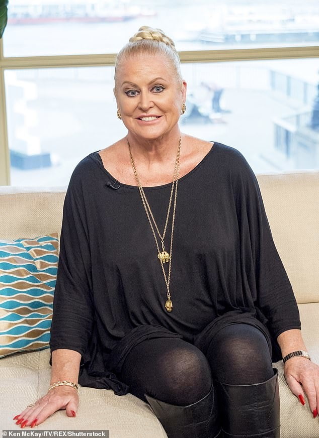 Kim woodburn
 #104481364