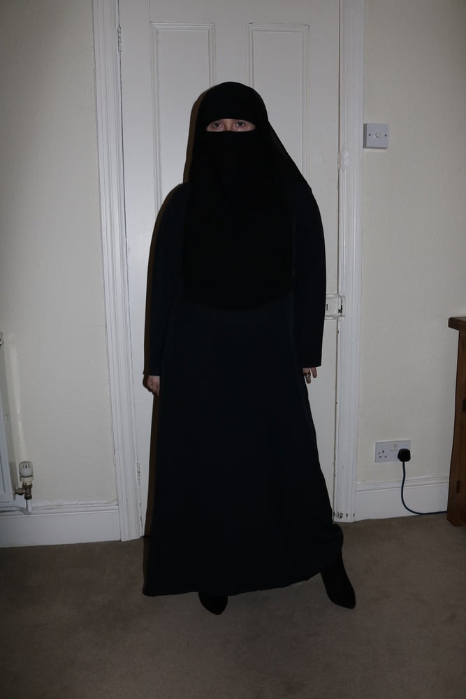 Burka niqab fishnet pantyhose
 #106605019