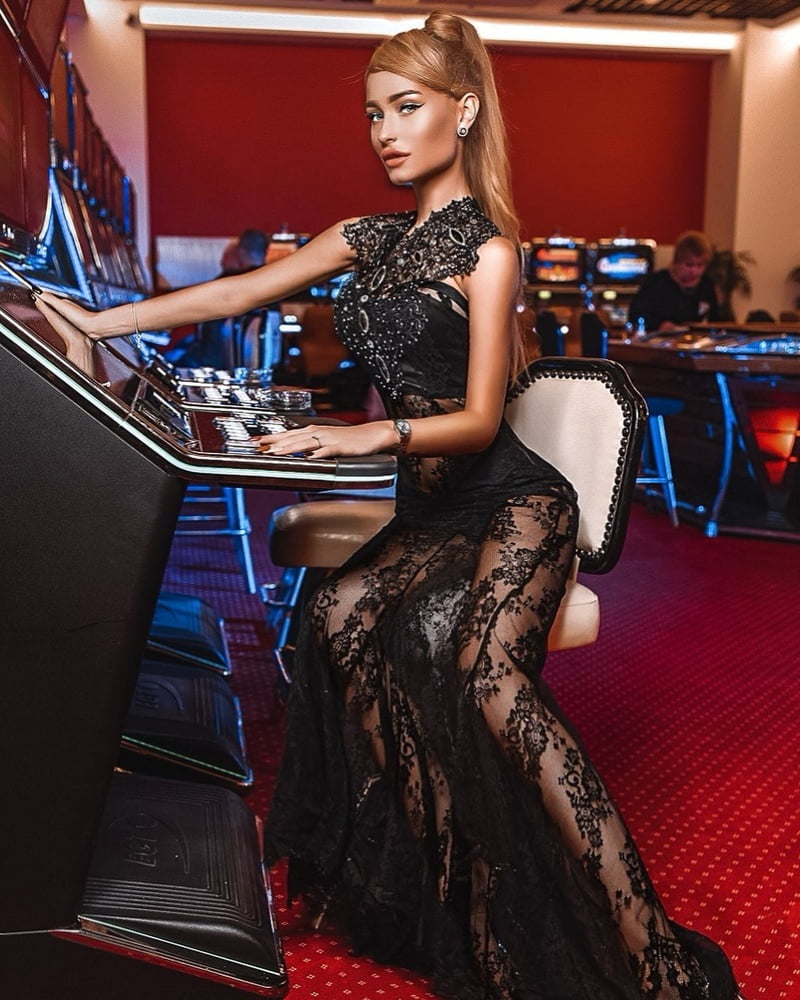 Alexandra sexy russe insta modèle avec gros cul longues jambes
 #97335625