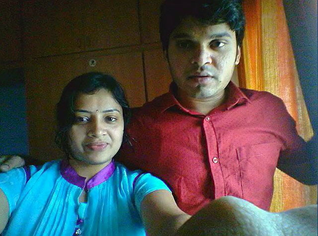 Desi bhabi con il marito
 #106028824