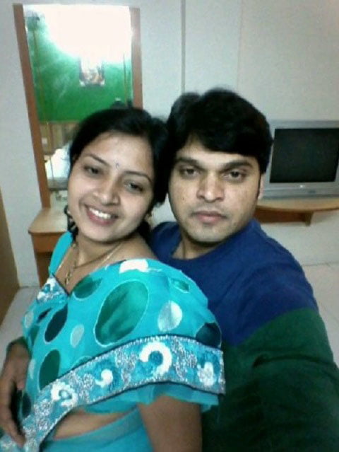 Desi bhabi con il marito
 #106028828