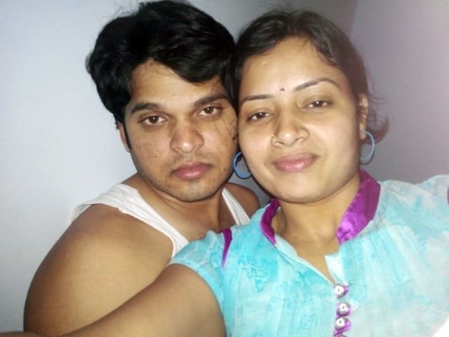 Desi bhabi con il marito
 #106028831
