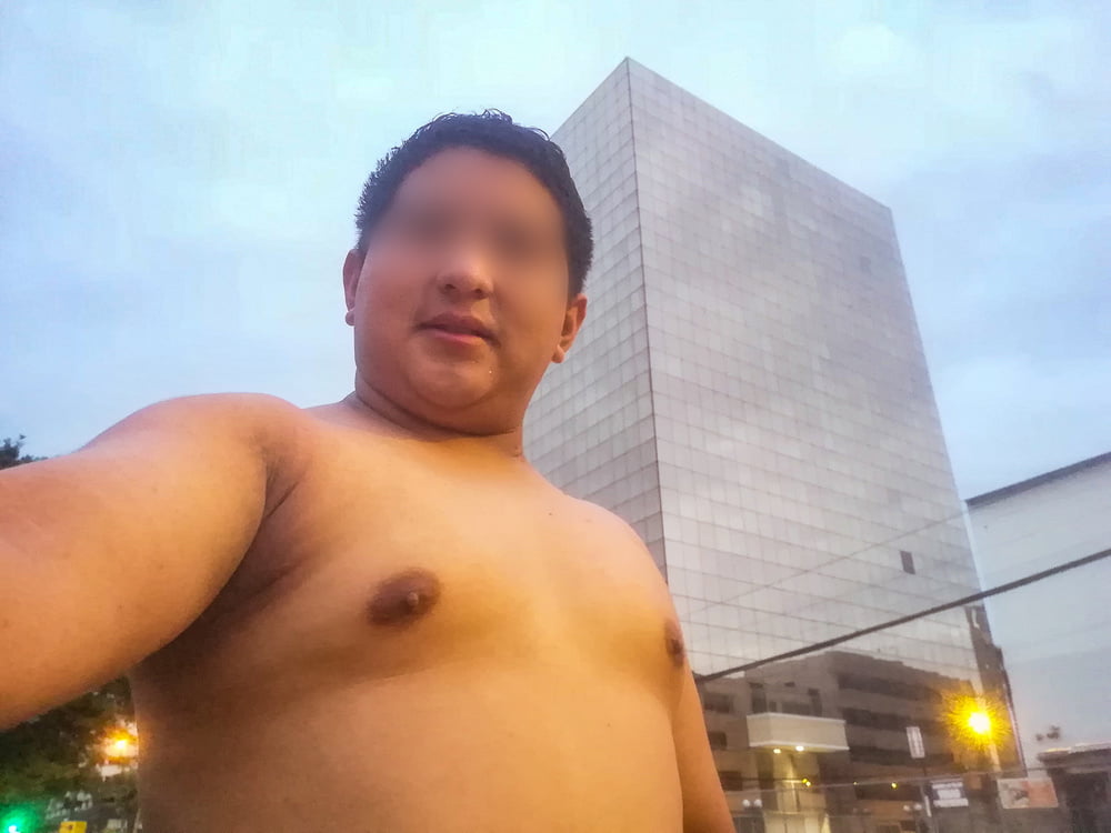 Mis Pezones a la Vista en la Ciudad - Tetillas de Macho 02 #107053455