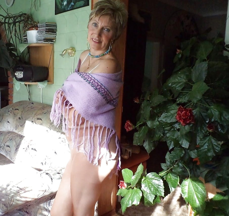 Attractive GILF Loves To Wear Pantyhose #92001020
