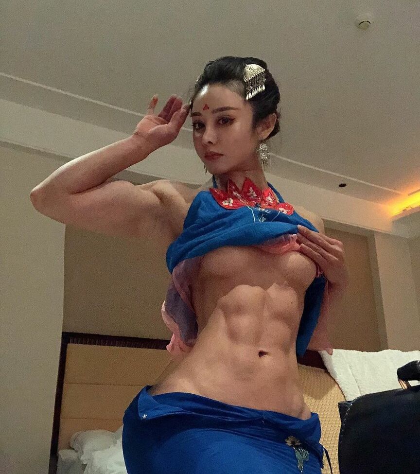 Yuan Herong nackt #108665302