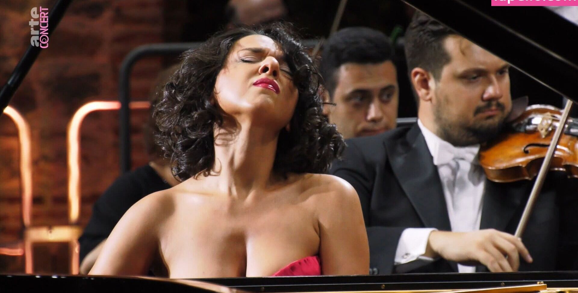Khatia Buniatishvili nackt #109044801