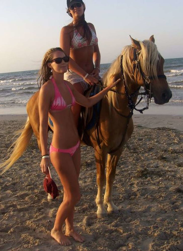 Swimsuites
 #90972415