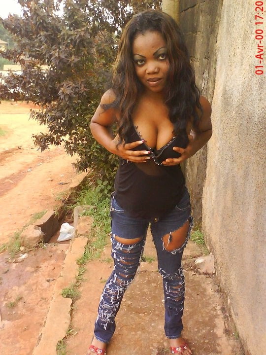 Jolies africaines no nude
 #88577485