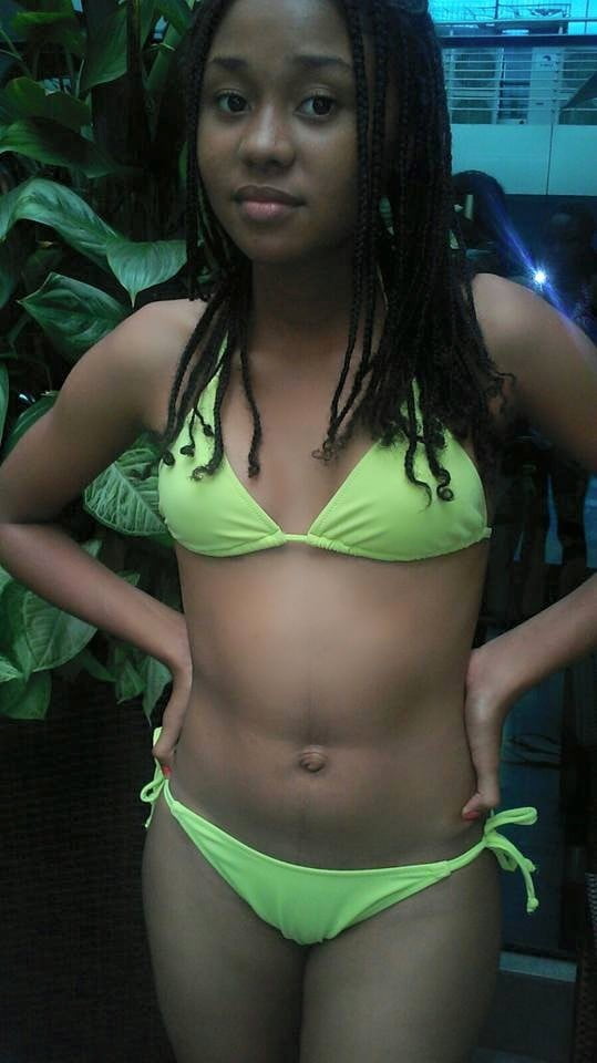 Jolies africaines no nude
 #88577583