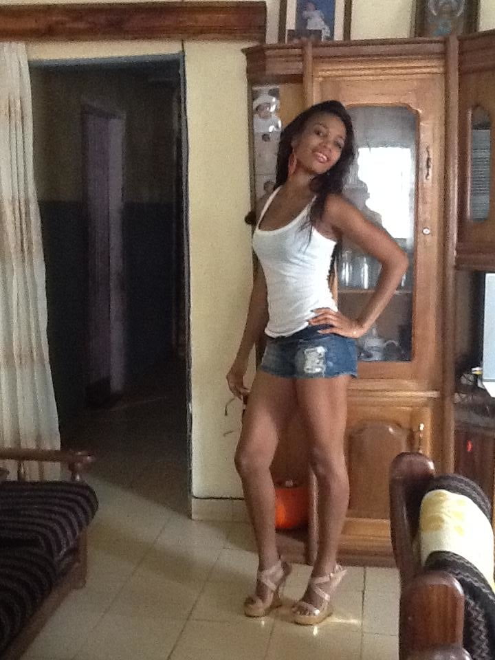 Jolies africaines no nude
 #88577644