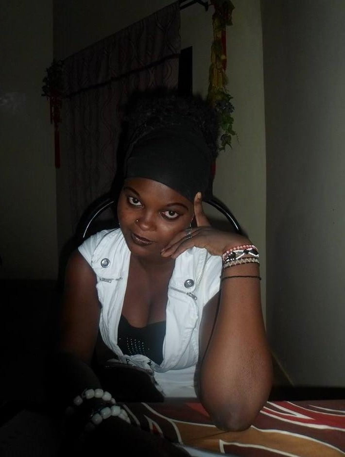 Jolies africaines no nude
 #88577656