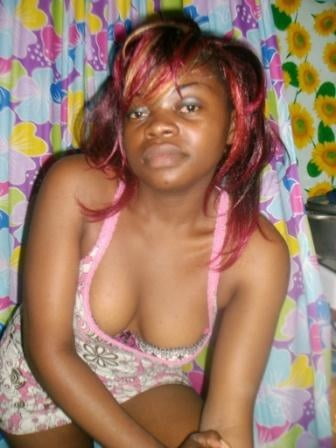 Jolies africaines no nude
 #88577736