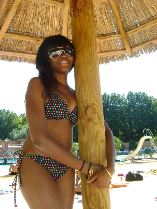 Jolies africaines no nude
 #88577747