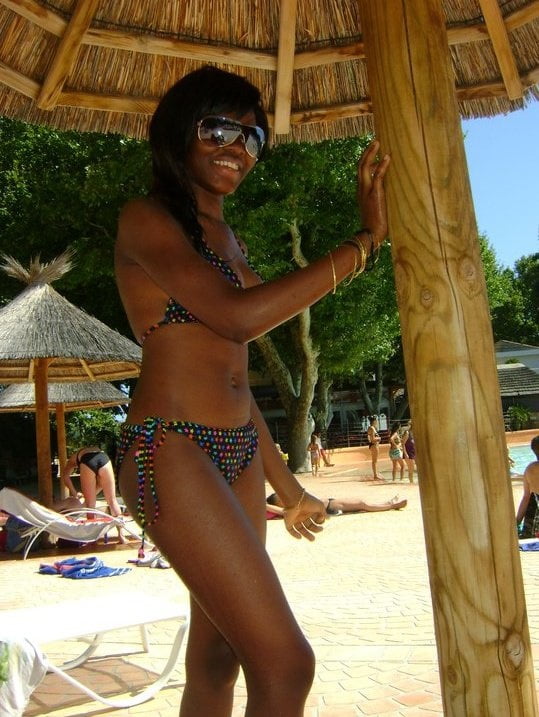 Jolies africaines no nude
 #88577762